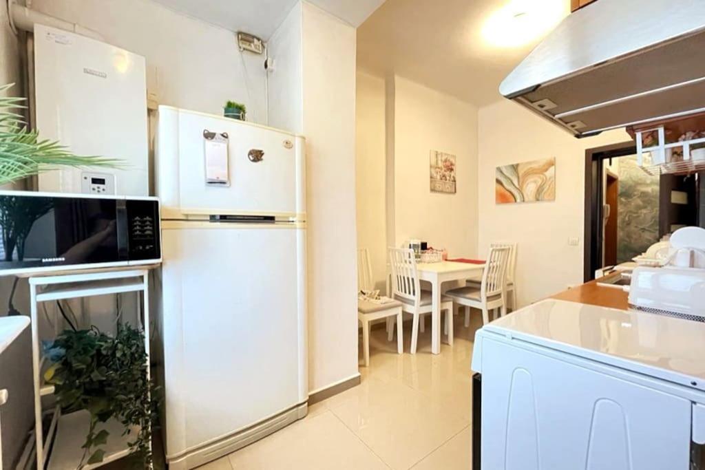 Апартаменти Magnolia 2Bdr Apt Piata Romana- Piata Victoriei Бухарест Екстер'єр фото